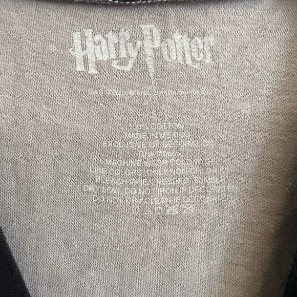 Universal Harry Potter Slytherin Draco Malfoy Tee - Picture 3 of 3